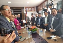 नवनियुक्त अर्थमन्त्रीलाई अर्थतन्त्रको पछिल्लो अवस्थाका बारेमा व्रिफिङ