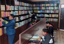 पढ्ने बानी बसाल्न गाउँमै सार्वजनिक पुस्तकालय