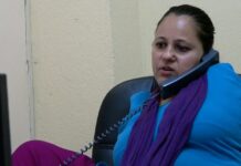 प्रेरणादायी नारी :-दुबै हात नभएकी तर खुट्टाले लेखेरै अधिकृत बनेकी ,डिग्री होल्डर सुशीला ढकाल