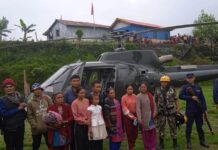 पहिरोमा फसेका १२ जनाकाे उद्धार