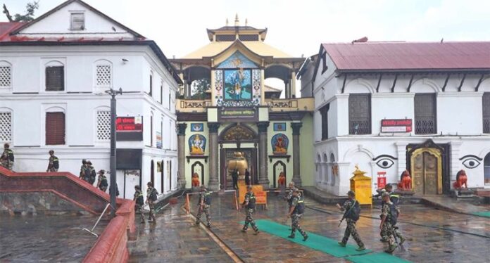 pashupati-mandir-Nepal-army-768x466