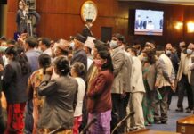 प्रधानमन्त्रीको राजीनामा मागियो