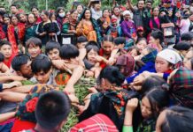 सकियो चार सय वर्ष पुरानो भदौरे सिस्नो खोस्ने पर्व