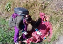 पानसरा रोकायाले बाटोमै बच्चा जन्माइन्