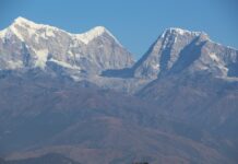 नेपालका हिमालहरुमा केही वर्षयताकै कम हिउँ