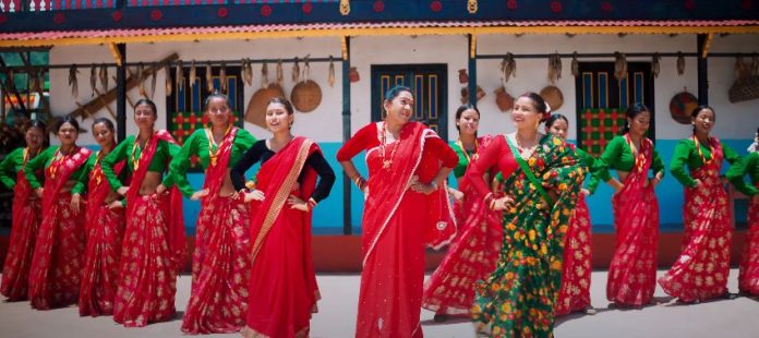 Gita Adhikari Song Bajaudai Chura4 (1)