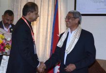 गृहमन्त्री रमेश लेखकसँग भारतीय सीमा सुरक्षा बलकाे भेट