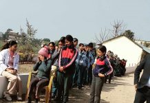 ज्योतिपुञ्ज मोडेल रामपुरमा विद्यार्थीहरुको आँखा जाँच कार्यक्रम सम्पन्न