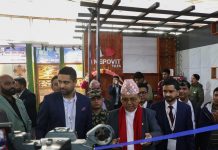 उच्च गुणस्तरीय हुलास प्रिमियम एल्म्युमिनियम स्काइ लाइन प्रोफाइल लन्च