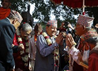 राजपरिवारद्वारा चतुर्व्यूह नारायणधाममा पूजाअर्चना