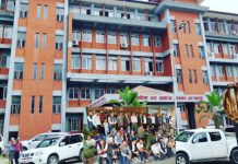 निजामती कर्मचारीहरुले धर्ना दिए