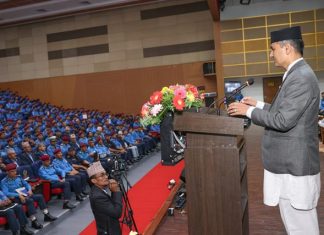 प्रहरीलाई राष्ट्रकाे हितमा समर्पित हुन गृहमन्त्रीकाे निर्देशन