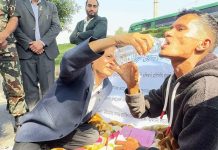 निवर्तमान प्रधानमन्त्रीलाई कारबाही गर्नुपर्ने माग