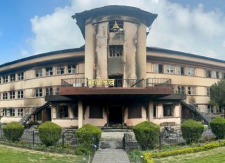 प्रतिनिधिसभा विघटनविरुद्ध ‘न्यायिक परीक्षण’ माग गर्दै सर्वोच्चमा रिट सुरु