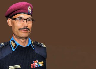 पूर्वएआईजीपी विश्वराज पोखरेल राष्ट्रिय स्वतन्त्र पार्टीमा प्रवेश गर्दै