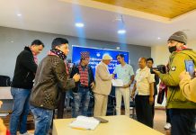 युवाहरू राेजागरमूलक सूचना प्रविधि सम्बन्धी तालिम सिक्दै मनाेहरा नपामा