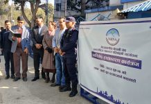 एनआरएनएद्वारा ब्यारिकेड हस्तान्तरण