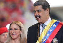 भेनेजुएलाका राष्ट्रपति मादुरो दम्पती अमेरिकाकाे नियन्त्रणमा