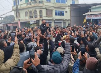 वरिष्ठ नेता बालेन समर्थकबाट घेरिए