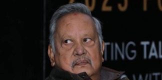 वरिष्ठ निर्देशक निर शाह निर्देशित चलचित्रमा फर्किए