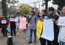 अव्यवस्थीत बस्ती हटाउने अभियानको विरोध