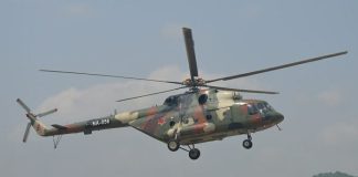 हेलिकप्टर मेडिकल टिम बाढी प्रभावित क्षेत्रतर्फ उड्याे