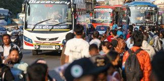 छाड्ने यात्रुको सङ्ख्या पाँच लाख नजिक पुग्याे